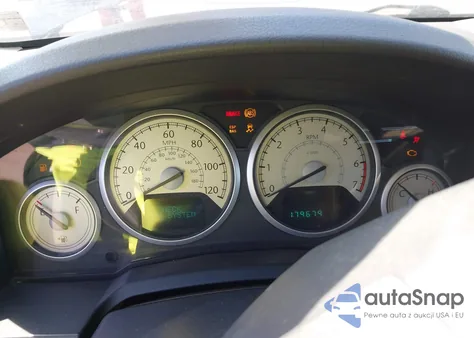 2009 Chrysler Town & Country Touring from USA, damaged, VIN 2A8HR54X29R645922